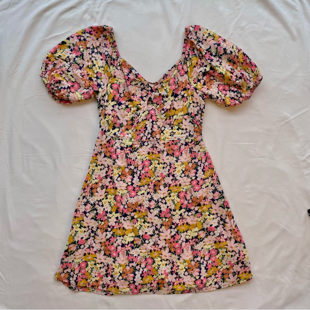 NWOT Billabong Sweetheart Neckline Puff Sleeve Floral Mini Dress - Picture 4 of 15